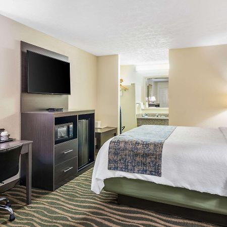 Rodeway Inn Cadiz Екстериор снимка